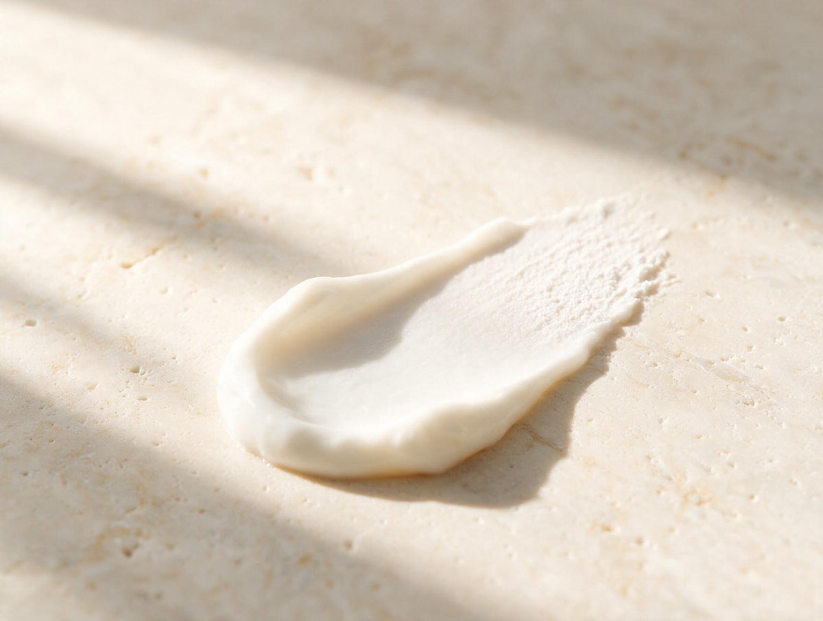 The Daily Fold Cream texture drying to a powder-soft finish